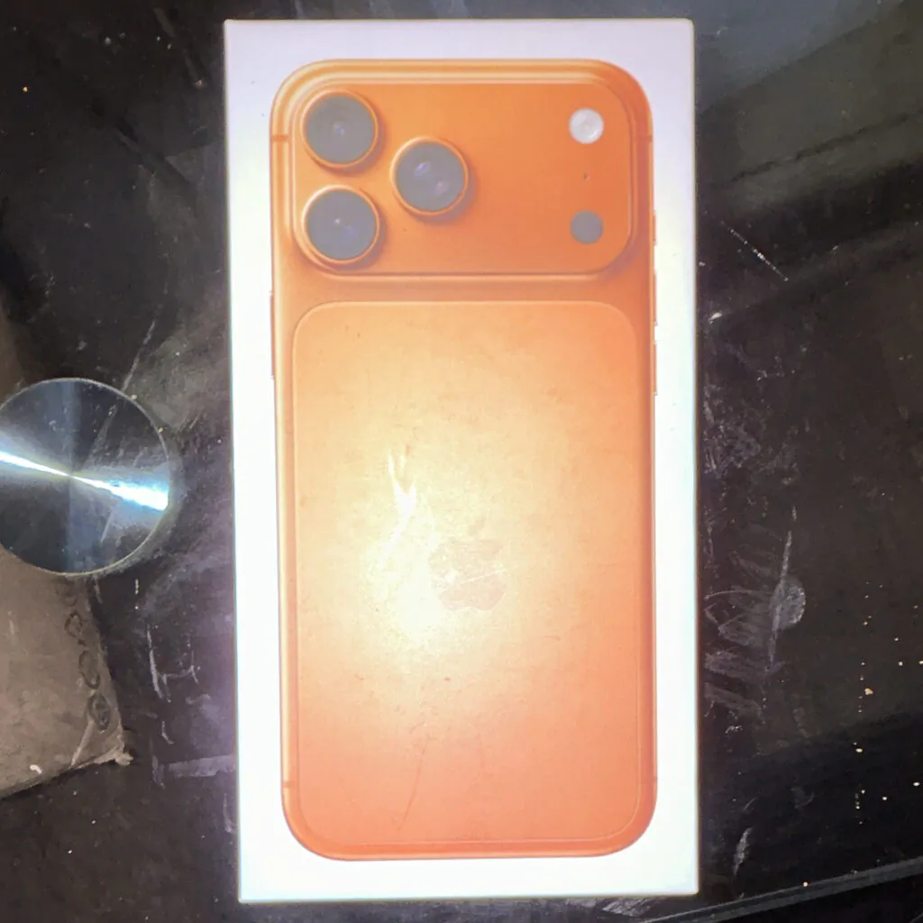 Apple iPhone 15 Pro Max 256GB Orange 5G Factory Unlocked A17 Pro 48MP