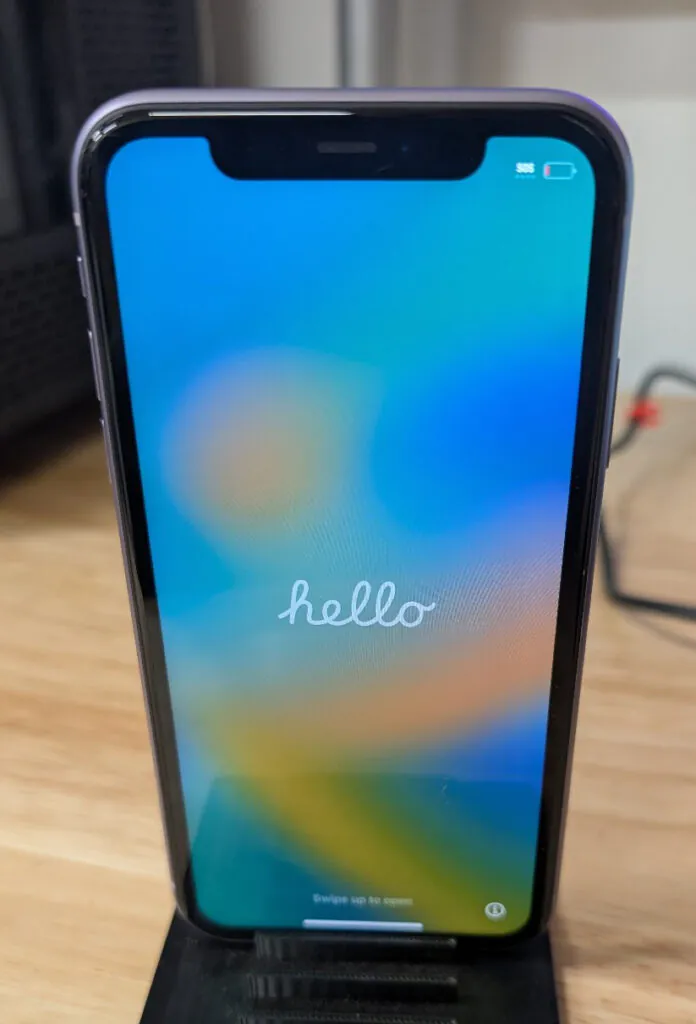 APPLE iPhone 11 64GB – Fully Unlocked – No SIM Restrictions GRADE C purple