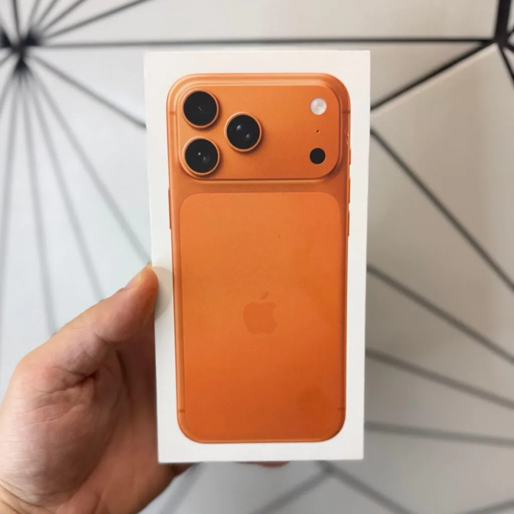iPhone 17 Pro Max Cosmic Orange 2 TB Verizon A3257 Factory Sealed
