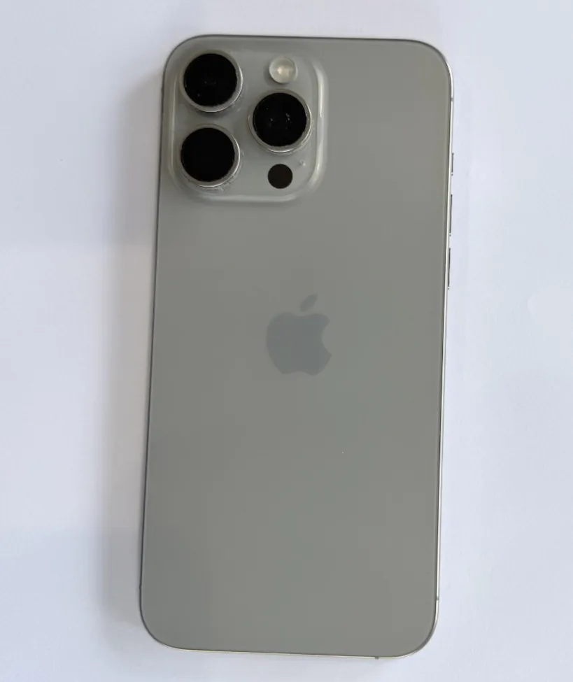 Apple iPhone 15 Pro Max – 1 TB – Natural Titanium (Unlocked)