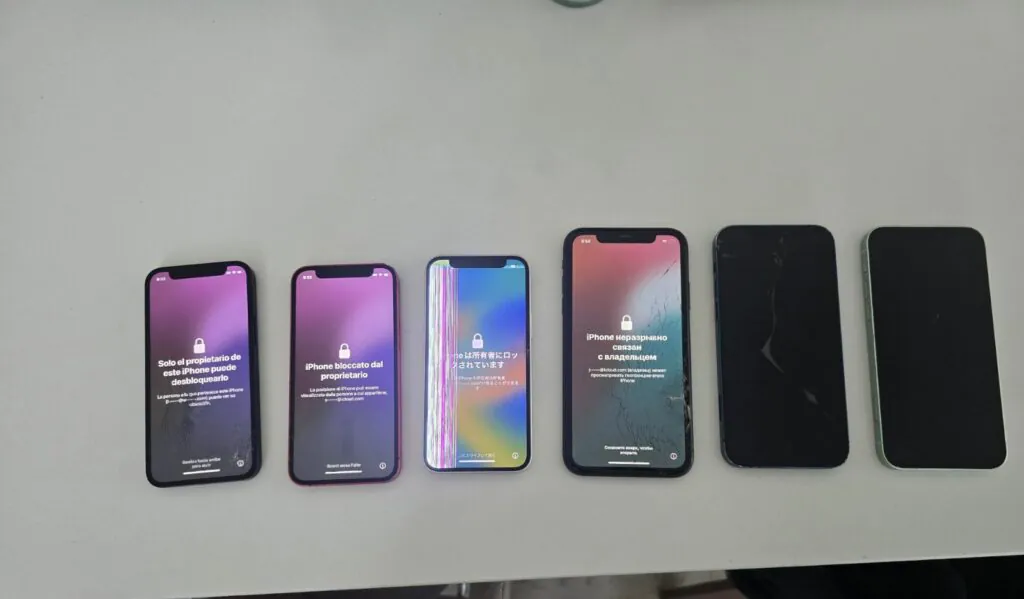 Iphone Lot Of 6 , Iphone 12, Iphone 12 Mini, Iphone 111