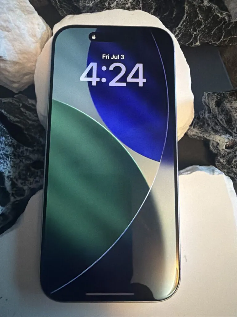 iPhone 17