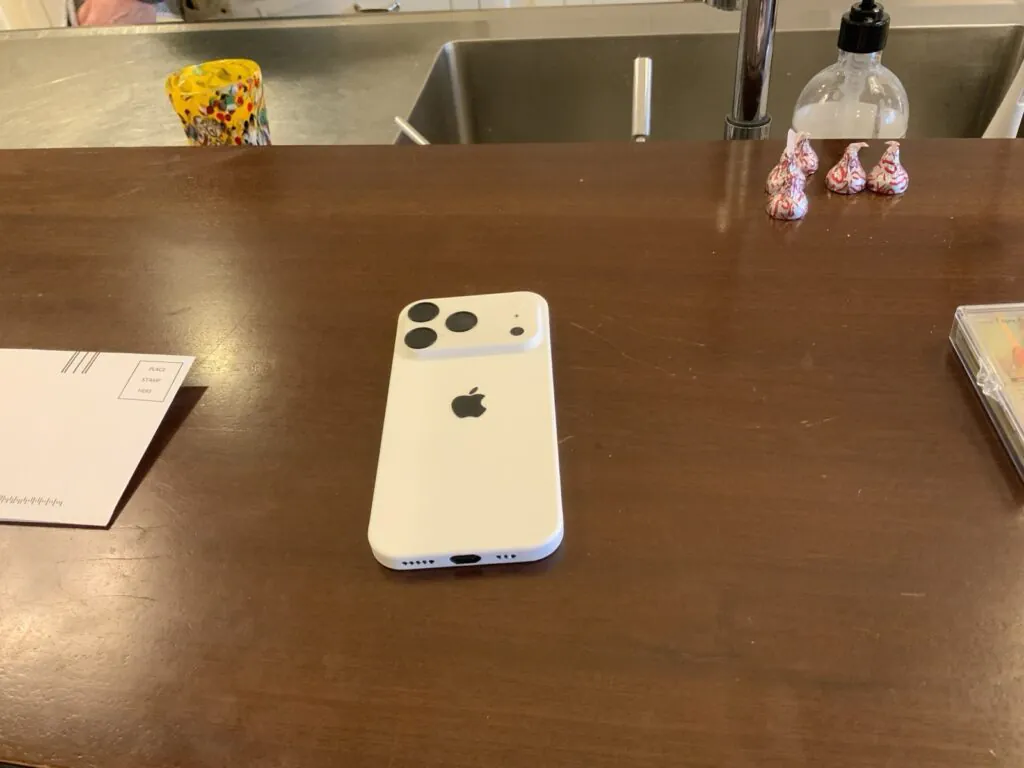 IPhone 17 Pro Max *FAKE* 3D Printed Prank (can Be Orange)