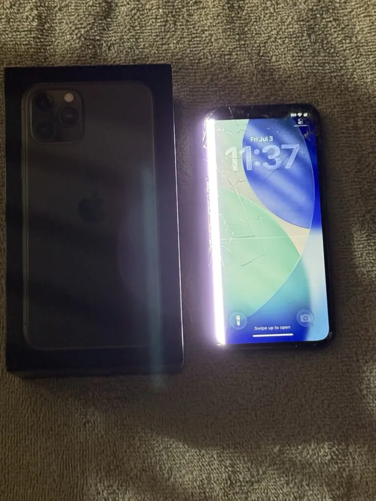 Apple iPhone 11 Pro 256GB (Unlocked)