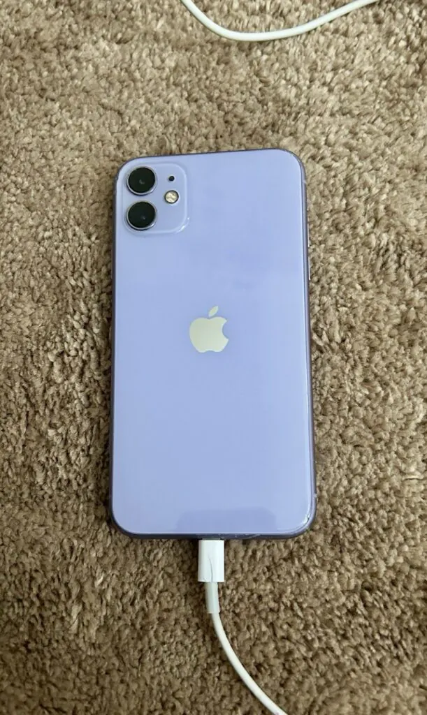 Apple iPhone 11 128GB Purple iOS 6.1″ 12MP Camera Used Smartphone