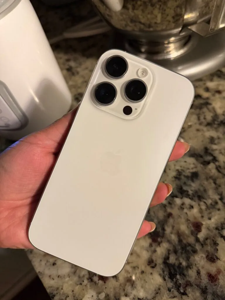 Apple iPhone 16 Pro – 128 GB – White Titanium (Unlocked)