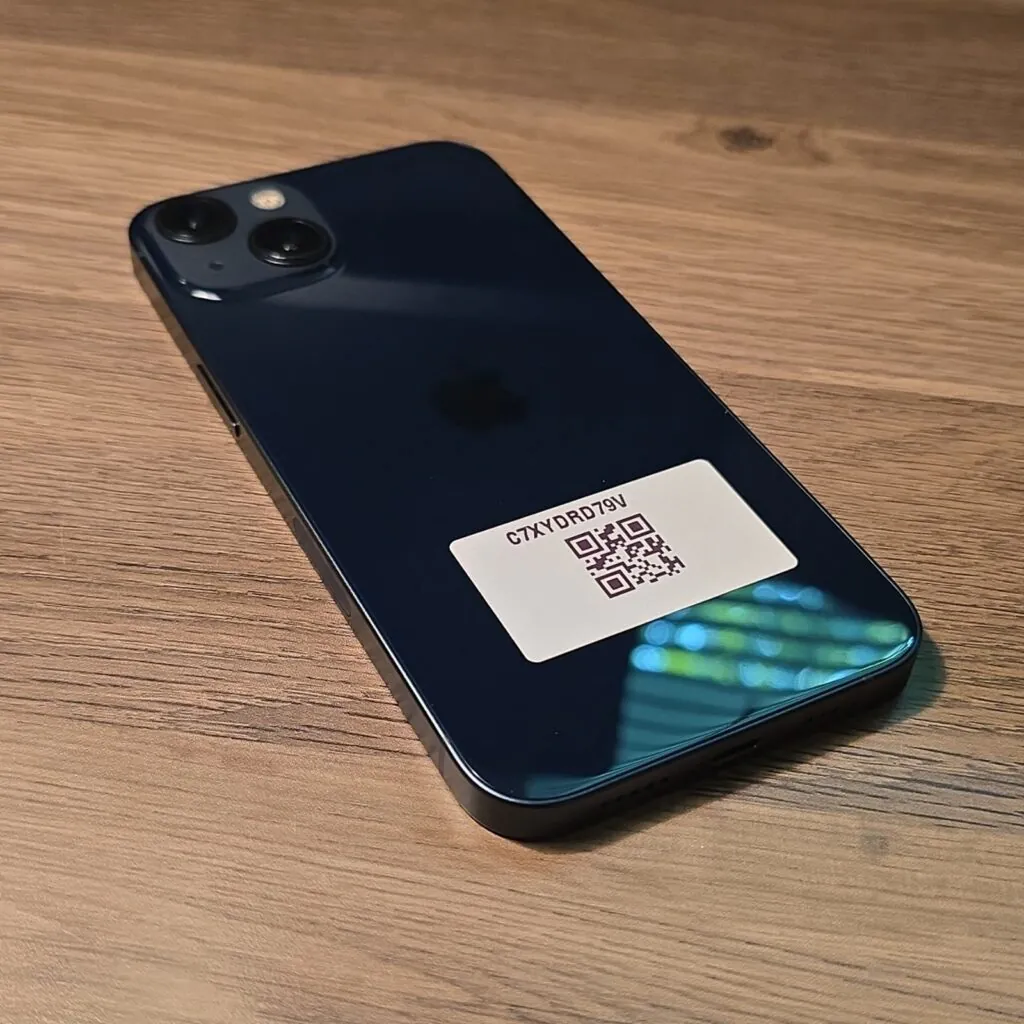 Apple iPhone 13 128GB Unlocked Midnight Bar Smartphone – Midnight Color