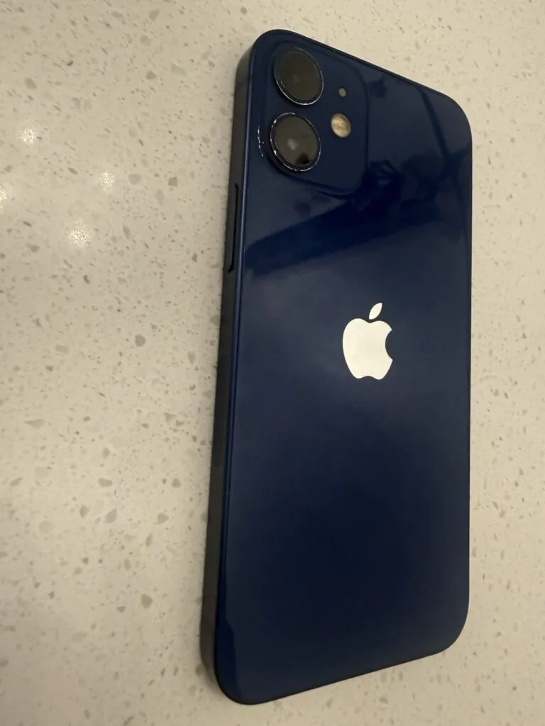 Apple iPhone 12 mini – 128 GB – Blue (Unlocked) GREAT condition/w original box