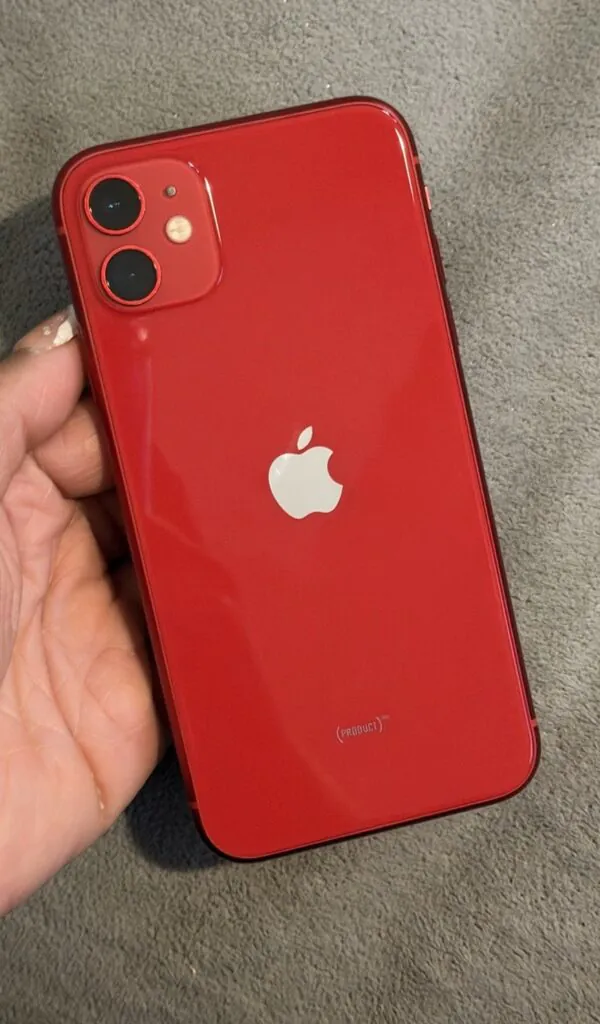 Unlocked Apple iPhone 11 – 64 GB – Excellent Condition