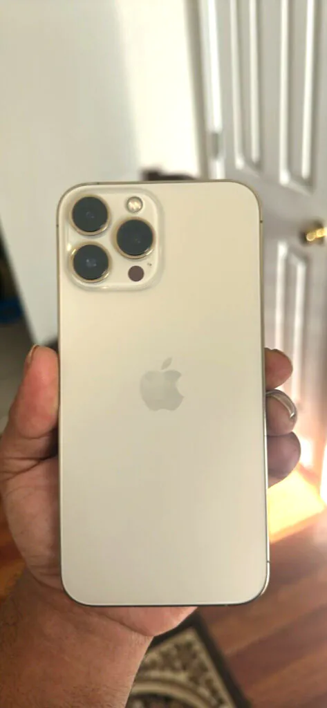 Gold iPhone 14 Pro max unlocked 256gb WITH TIKTOK