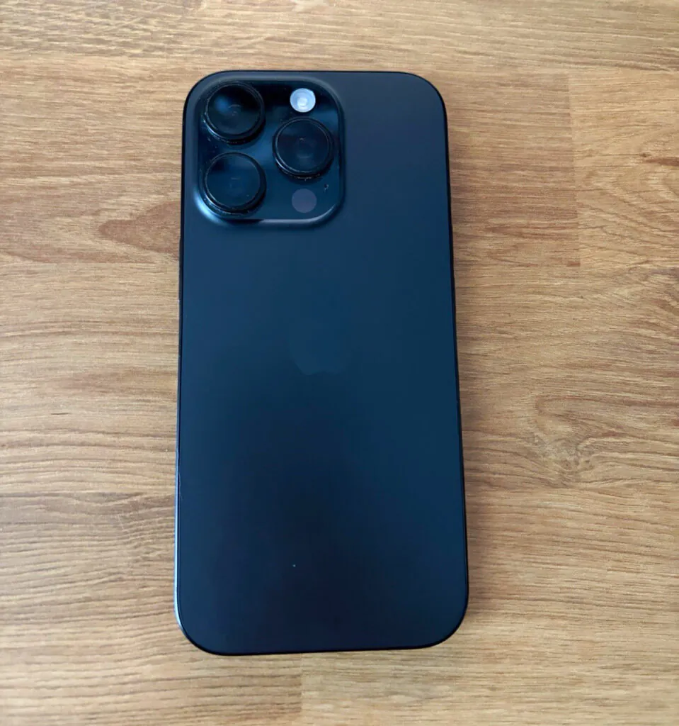 Apple iPhone 16 Pro 128GB Black Locked AT&T