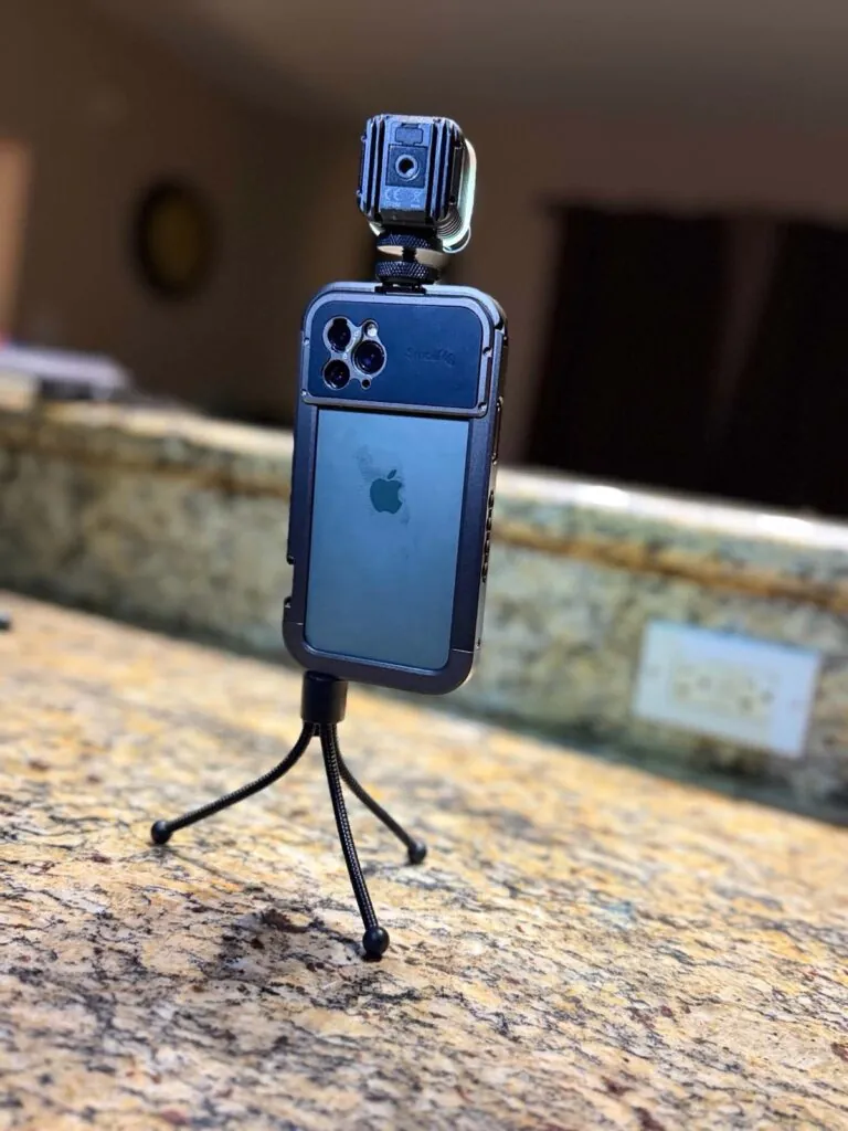 iPhone 11 Pro 512GB Midnight Green  Unlocked Smartphone with Accessories:READ