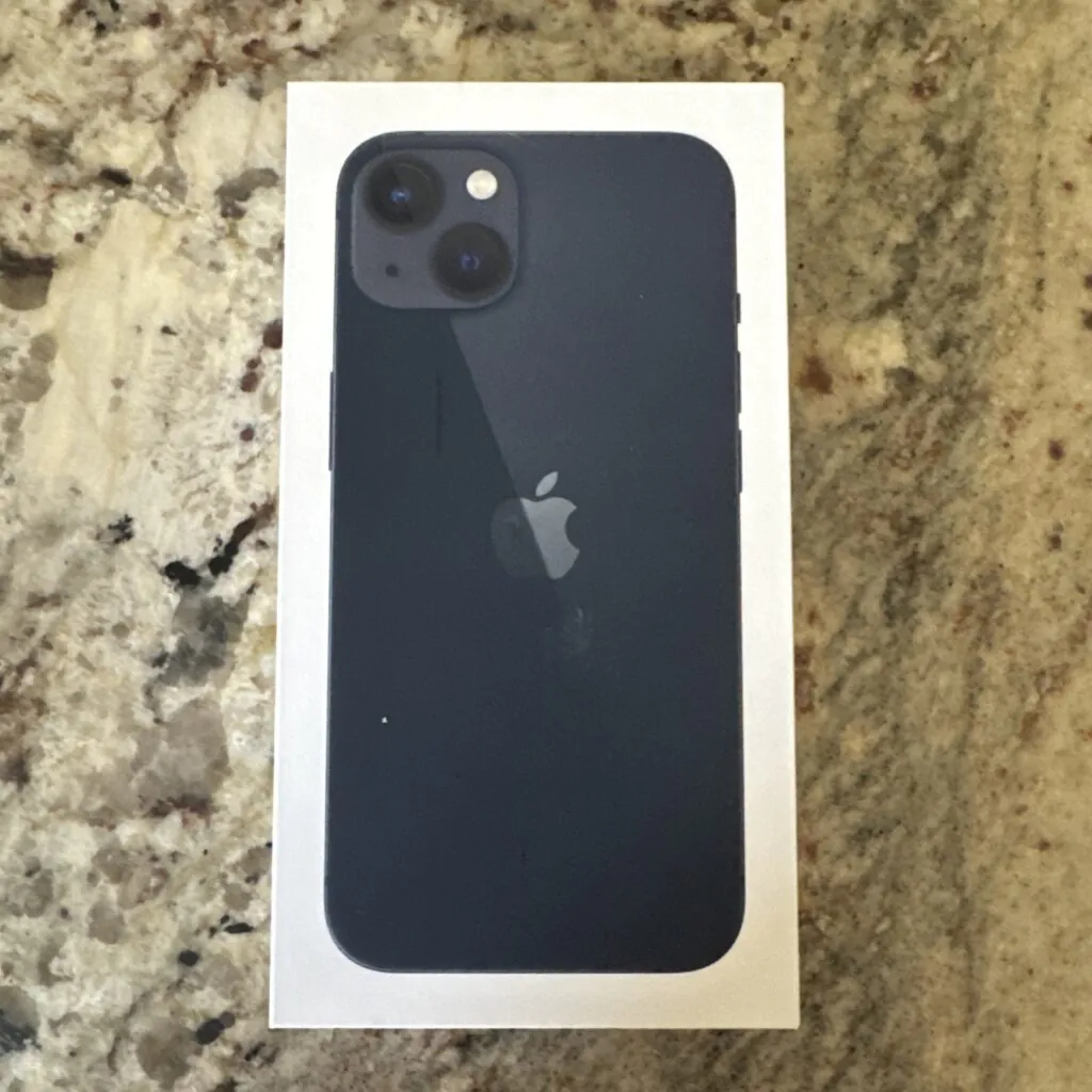 Apple iPhone 13 128GB Midnight (Locked to Straight Talk Wireless) New Sealed