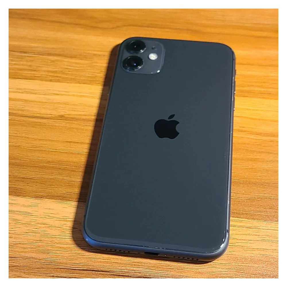Apple iPhone 11 – 64GB/128GB Unlocked AT&T Green/White – Pristine