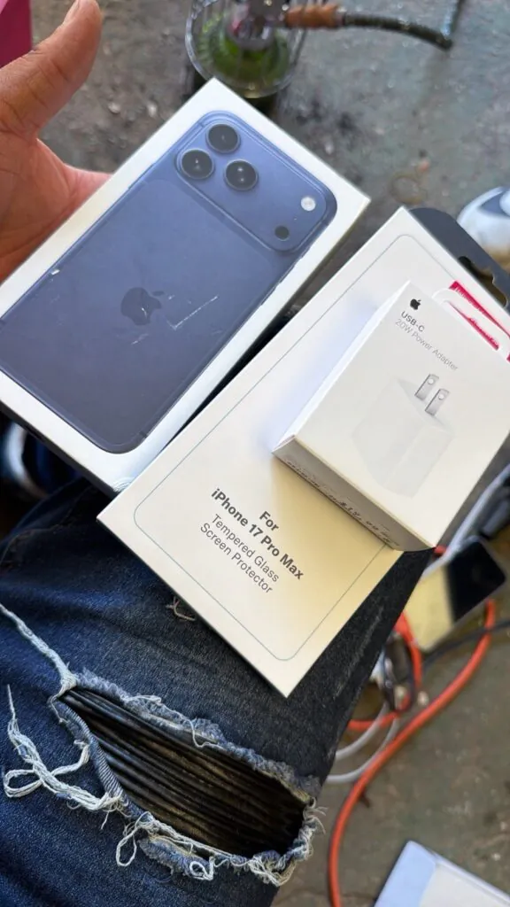 Apple iPhone 17 Pro Max 256GB Blue Titanium Unlocked