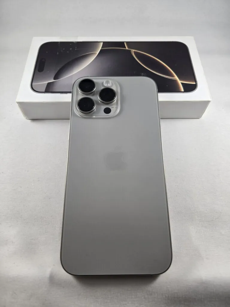iPhone 16 Pro Max 256gb Natural  Titanium AT&T