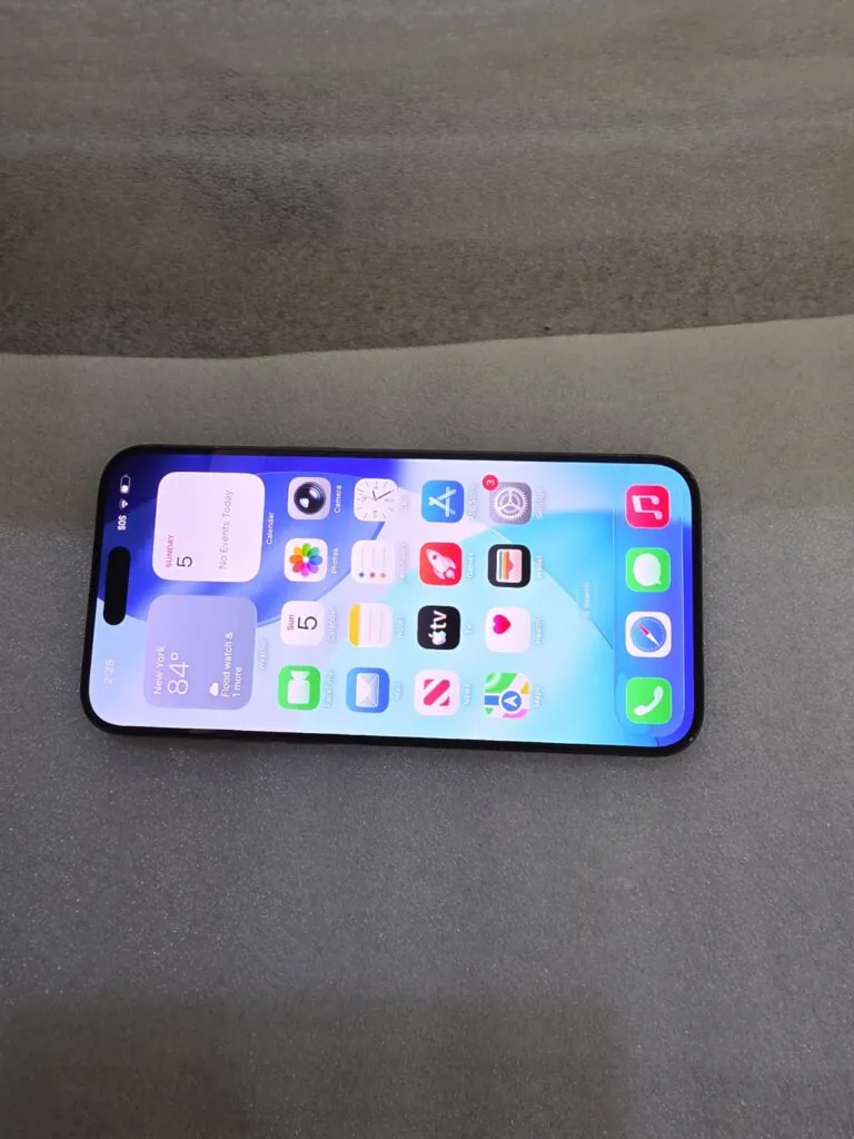 Apple iPhone 15 Pro Max – 256 GB – Black Titanium (Spectrum) Read Description…
