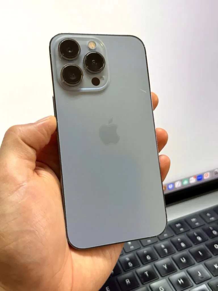 Apple iPhone 13 Pro 256GB Factory Unlocked Sierra Blue #24438