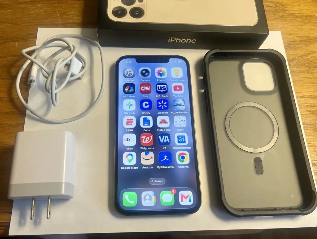 **NEAR MINT**iPhone 12 Pro Max BH 88% 128GB Unlocked Gold No Issues