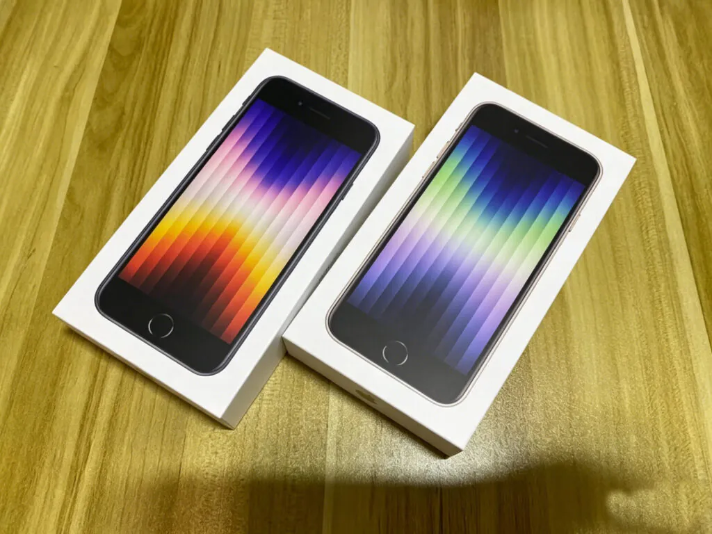 New sealed Apple iPhone SE 3rd 5G 2022 64/128/256GB FULLY UNLOCKED FREE SHIPPING