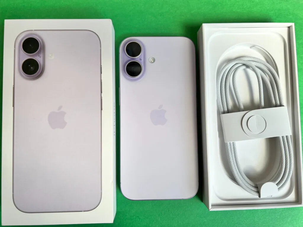 Apple iPhone 17 A3258 256GB T-Mobile Locked Lavender Excellent Condition