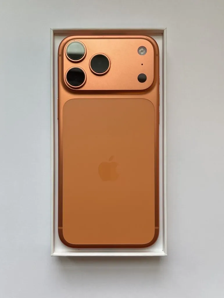Apple iPhone 17 Pro Max AT&T – 256GB – Cosmic Orange !!! Check ESN!!