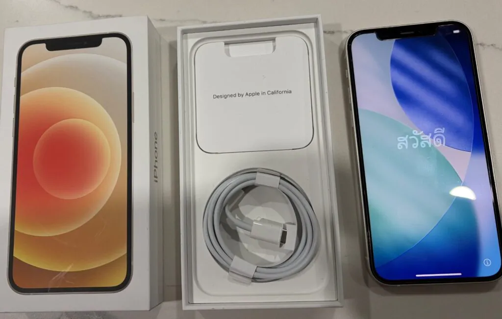 Apple iPhone 12 – 128 GB – White (Unlocked)