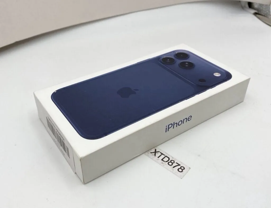 Apple iPhone 17 Pro Max – 256GB – Deep Blue (AT&T/Cricket ONLY) -Open Box