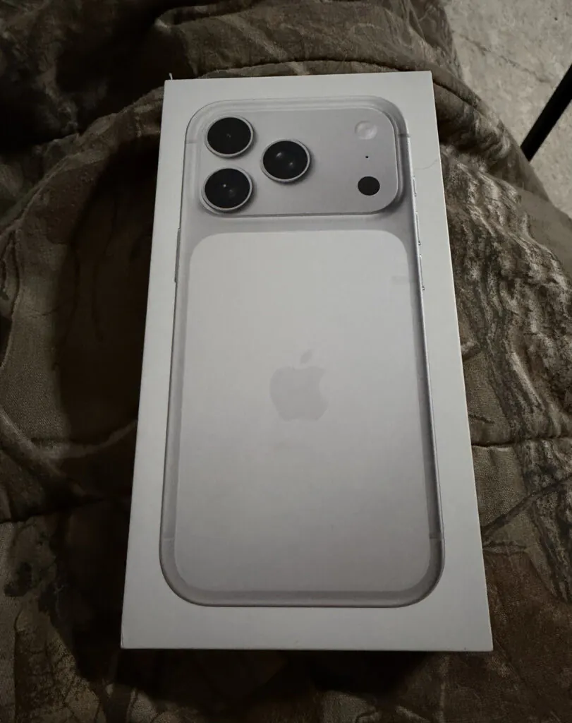 Apple iPhone 17 Pro 256GB Silver A3256 Verizon (Unopened)