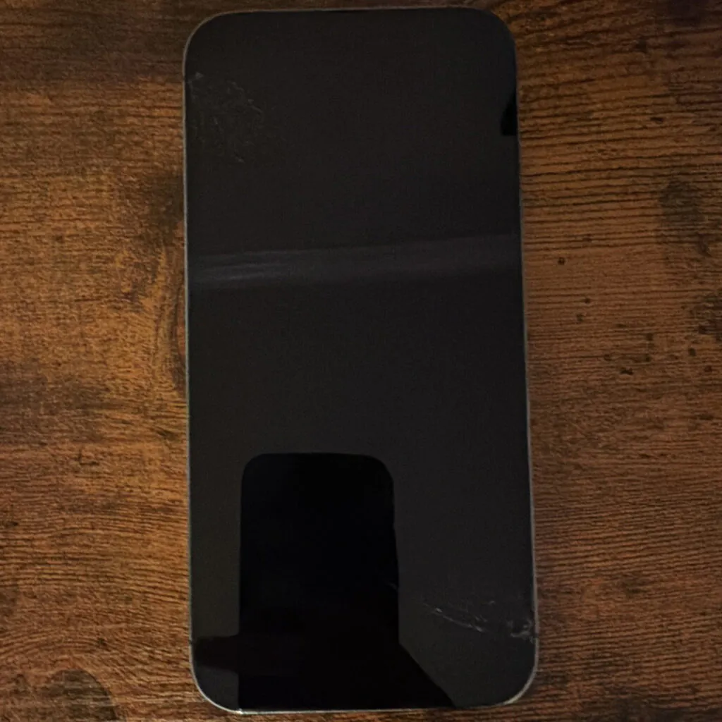 Apple iPhone 14 Pro Max purple