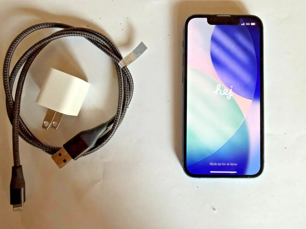 Apple iPhone 13 mini 128GB Blue Unlocked Clean IMEI Great Condition