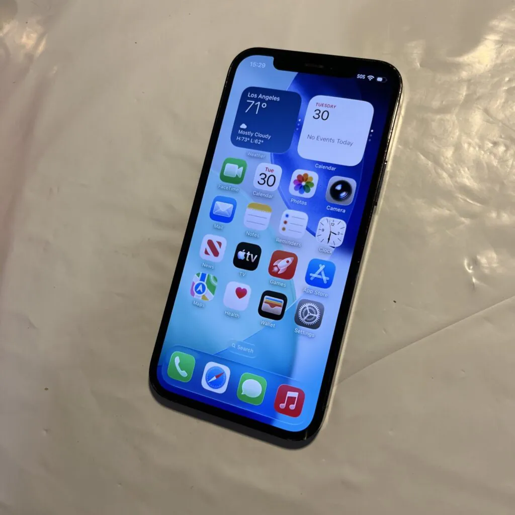 Apple iPhone 12 Pro – 128GB (Unlocked)  WORKS GREAT     (#T975)