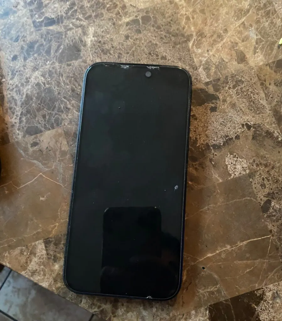 Apple iPhone 15 Plus – 256 GB – Black (T-Mobile) with tik tok