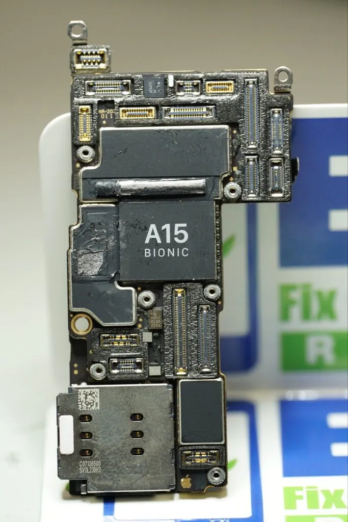 IPhone 14 Pro, 14 Pro Max No Service