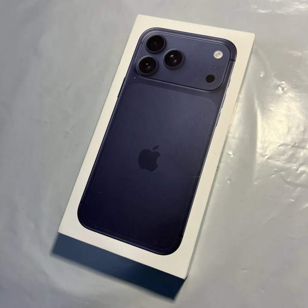 Apple iPhone 17 Pro Max – 256GB  (CRICKET ONLY)   NEW SEALED    (#M236)