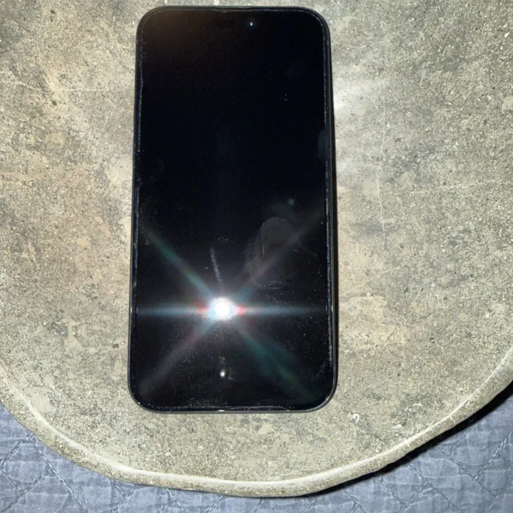 Apple iPhone 15+