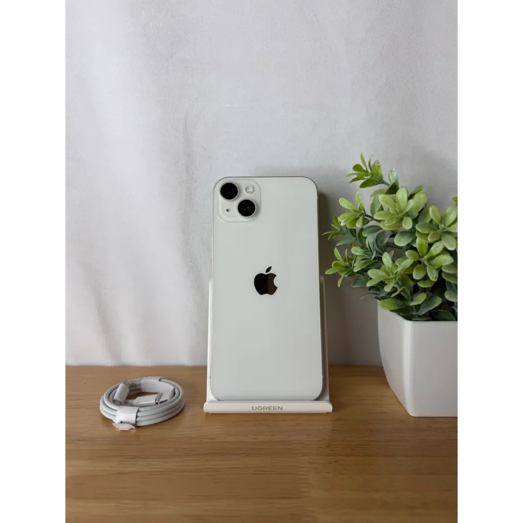Apple iPhone 14 Plus 128GB in Starlight – Fully Unlocked – Good Condition