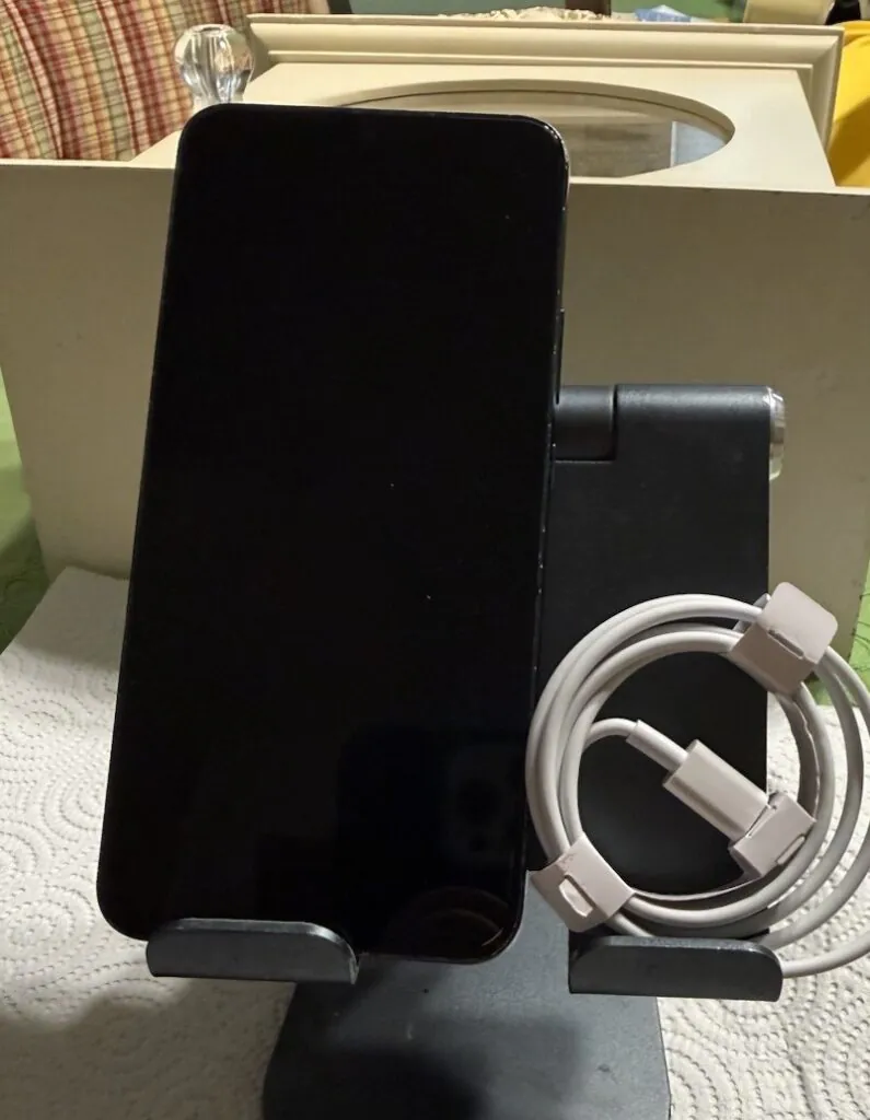 Apple iPhone 12 Mini – 128GB – Fully Unlocked – Great Condition 88% BH