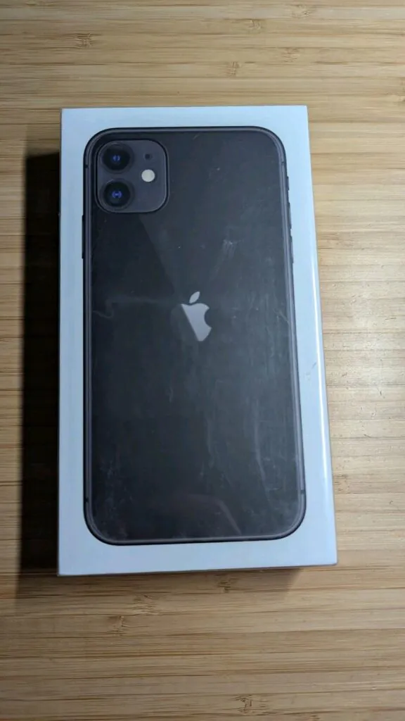 Brand New Sealed Apple iPhone 11 A2111 64GB UNLOCKED Black NEW IN BOX
