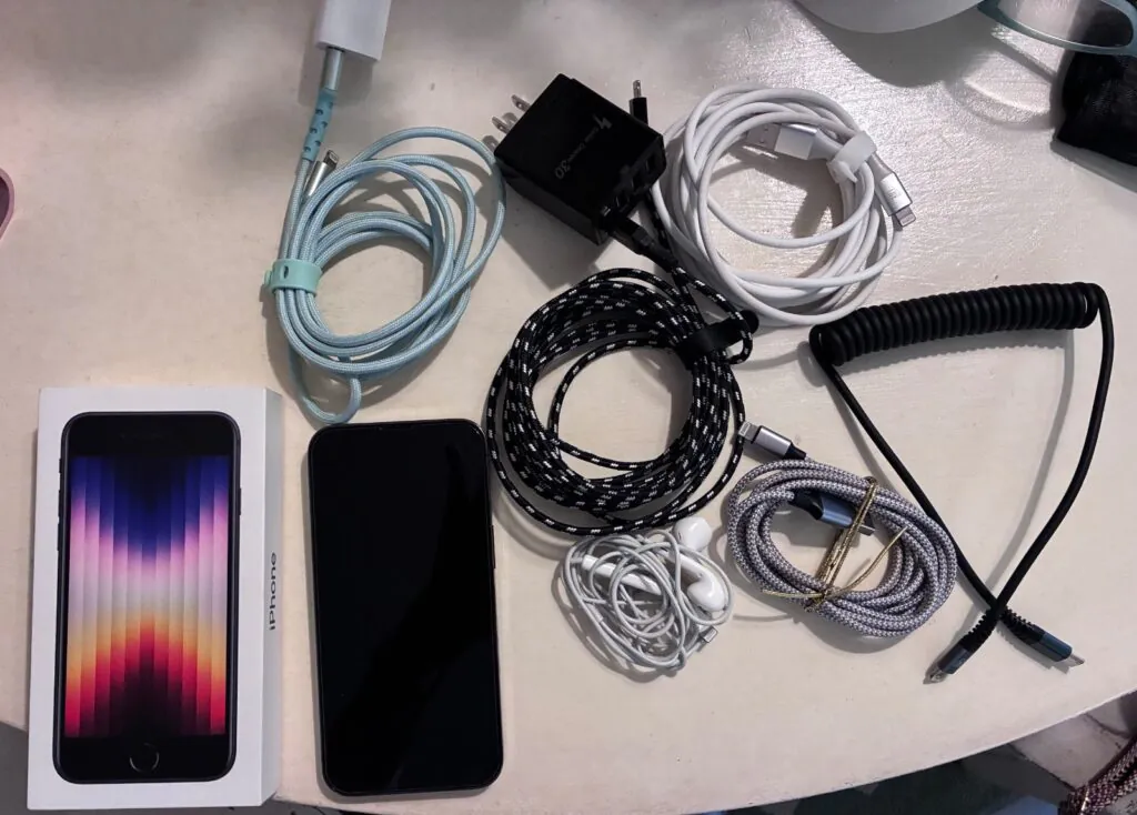 iphone 13 pro with original box and accessories