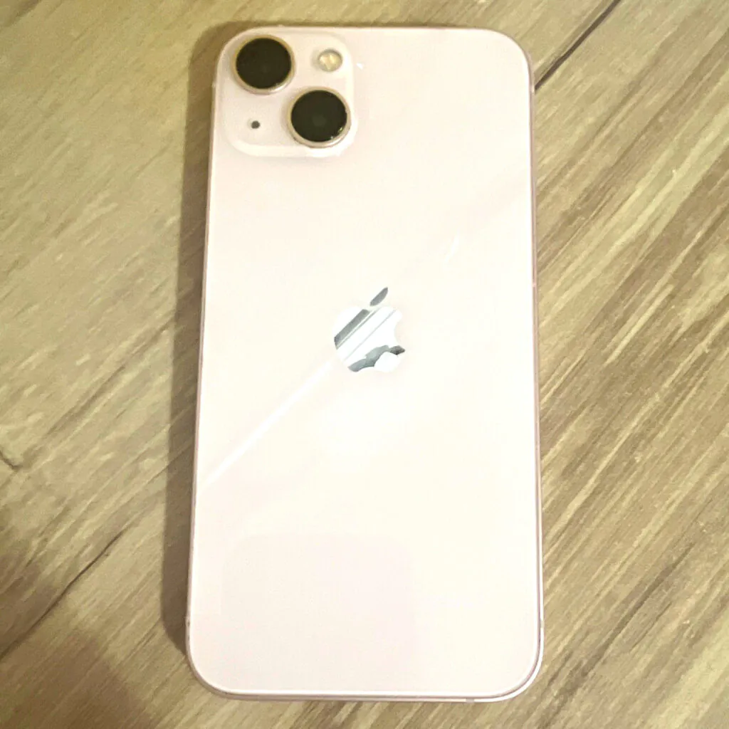 LOCKED Apple iPhone 13 128GB Pink iOS 5.4 in