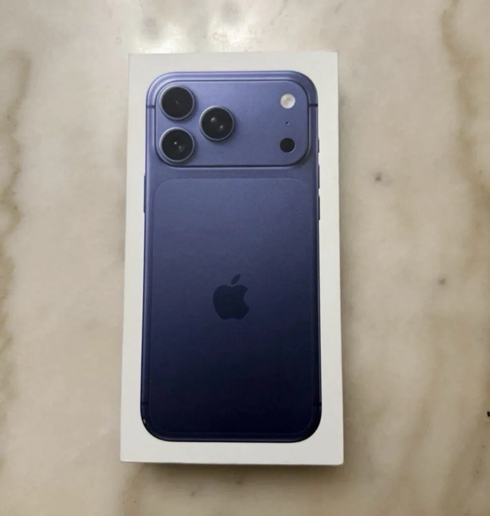 Apple iPhone 17 Pro Max 512GB Blue Without Contract USB-C eSIM (A3257)