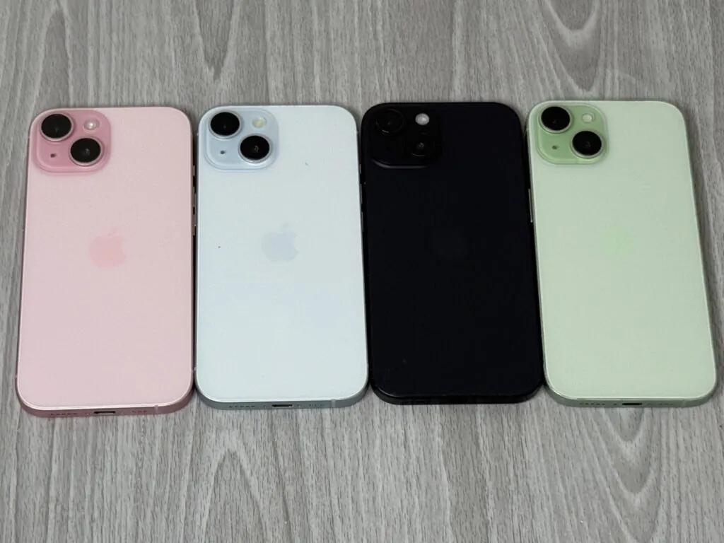 Apple iPhone 15 A2846 128GB 256GB – Unlocked AT&T T-Mobile – All Colors