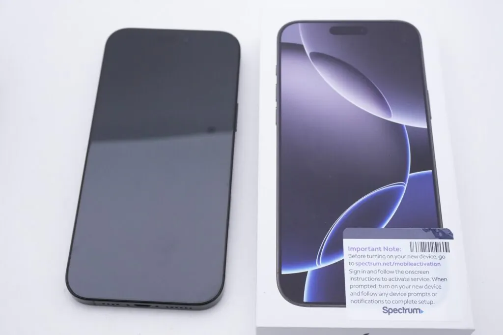Apple iPhone 16 Pro Max 256GB Black Titanium (Unlocked)