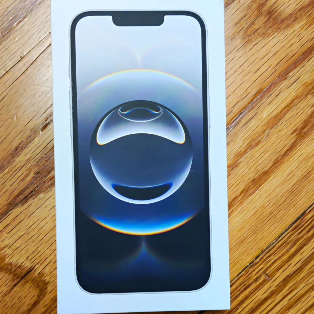 Brand New Sealed Apple iPhone 16e 128GB White (A3212) eSIM Type-C T-Mobile Only