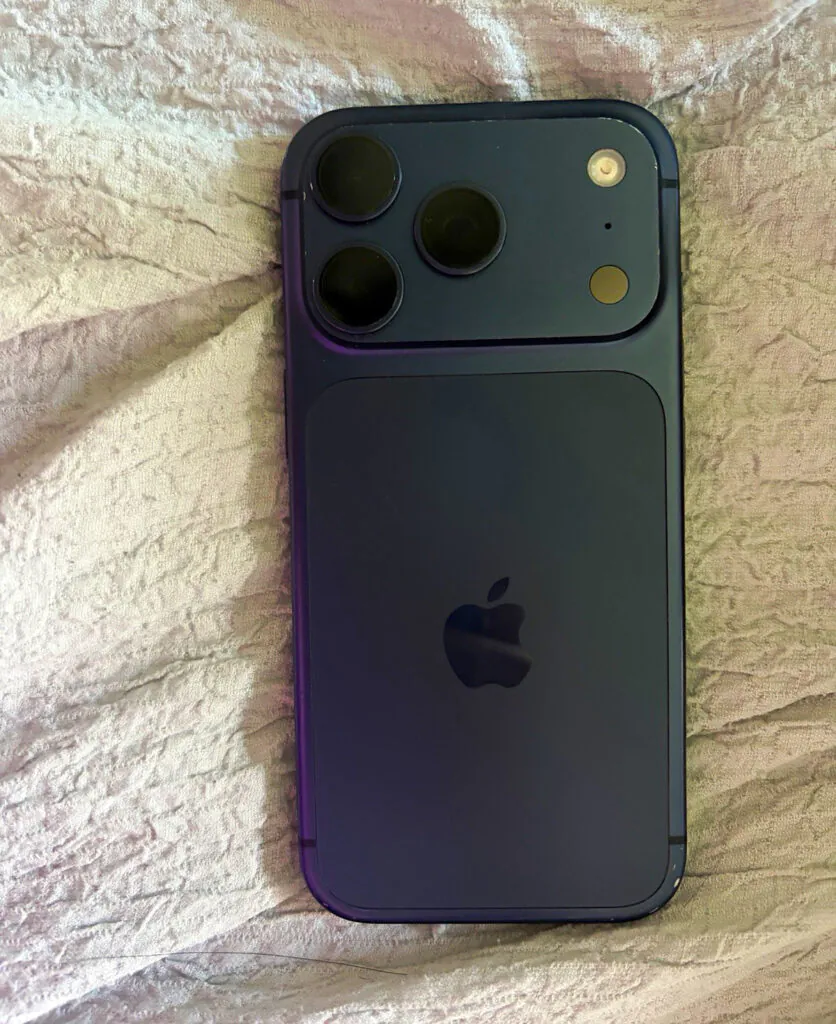 Apple iPhone 17 Pro 512GB – Deep Blue Excellent Condition