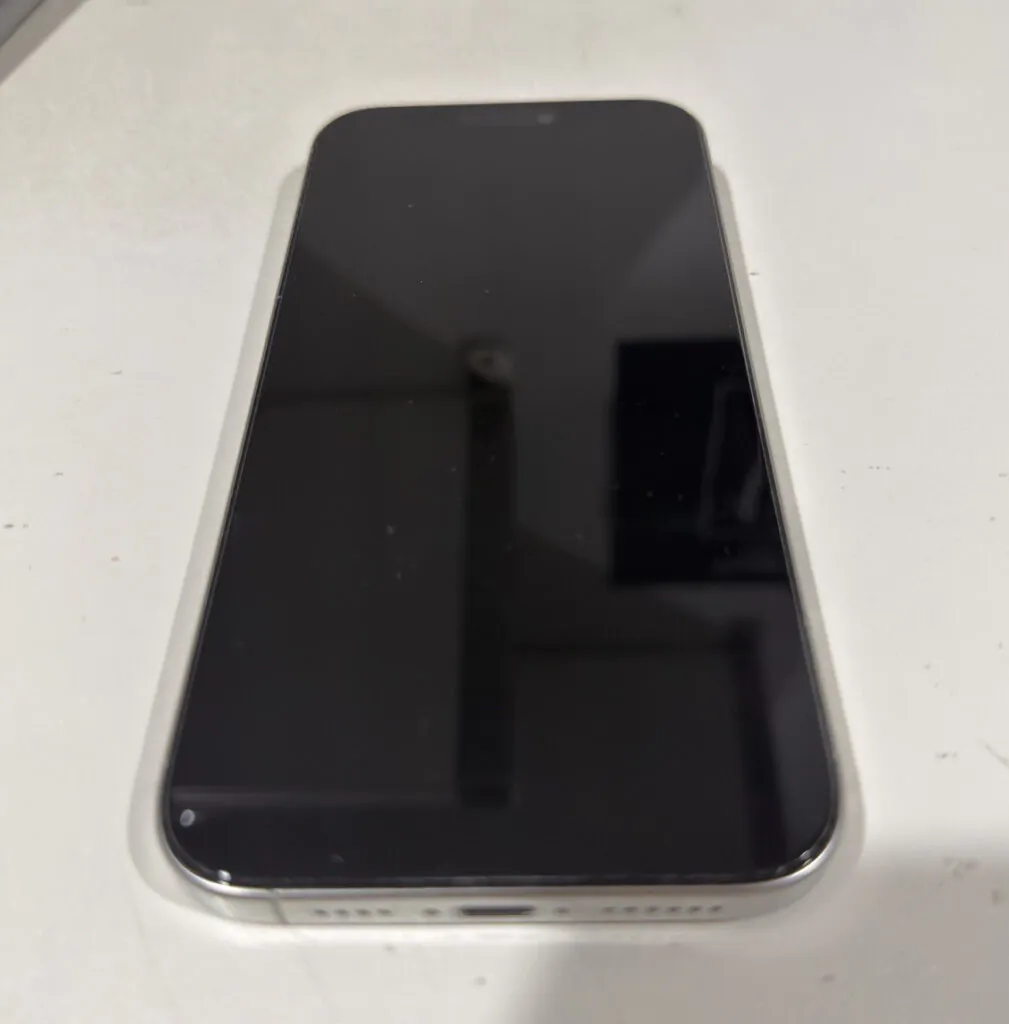 Apple iPhone 16 Pro Max 256GB in White Titanium