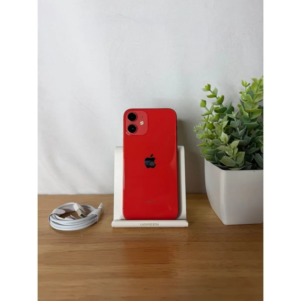 Apple iPhone 12 Mini 64GB in Product (RED) – Fully Unlocked – Good Condition