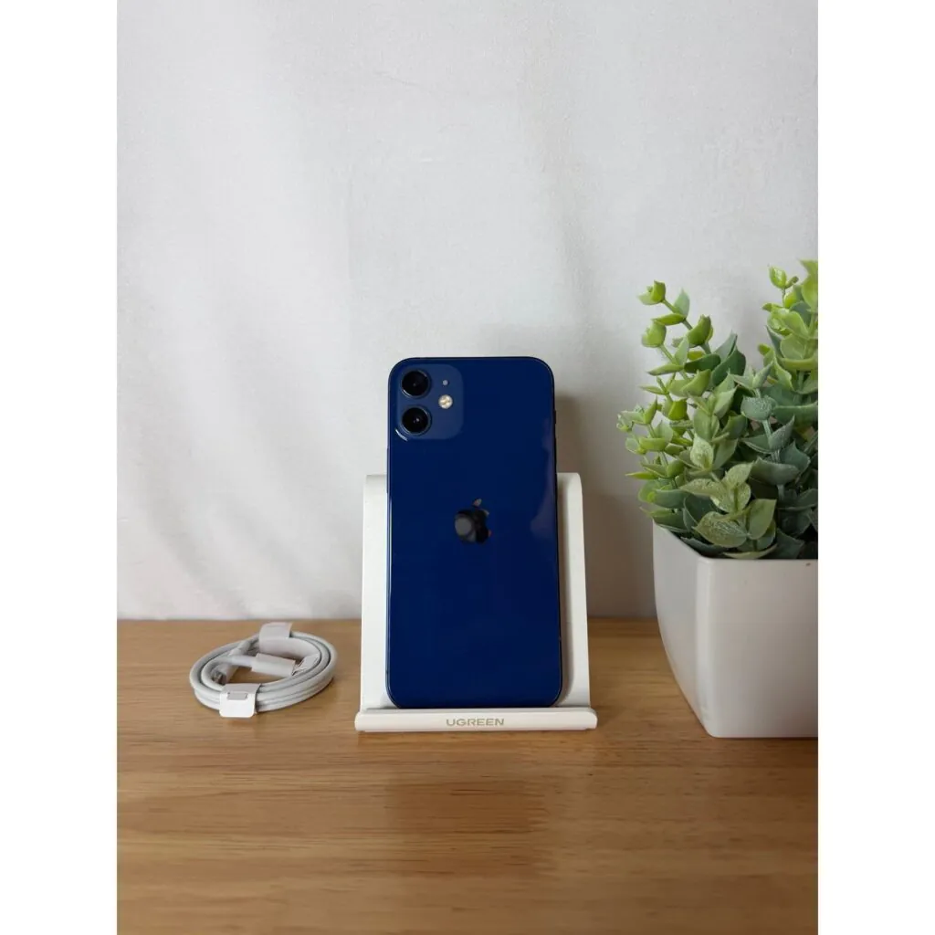 Apple iPhone 12 Mini 128GB in Blue – Fully Unlocked – Flawed