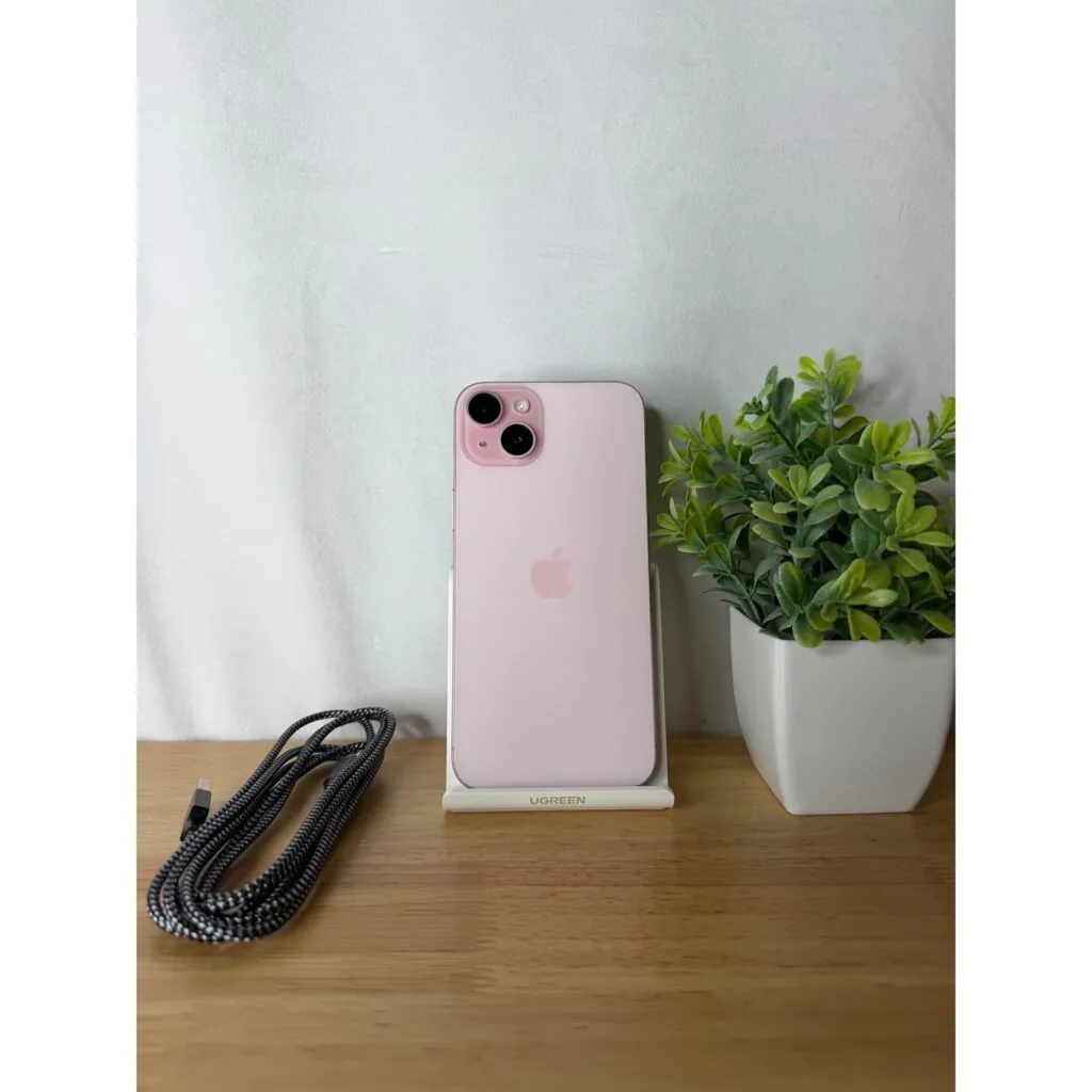 Apple iPhone 15 Plus 256GB in Pink – AT&T / Cricket / H20 – Good Condition
